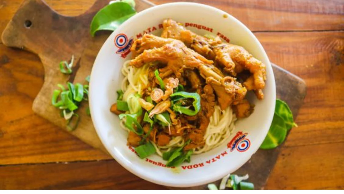 Bakso & Mie Ayam Anisah: Kenikmatan yang Menggigit Jiwa di Cilacap